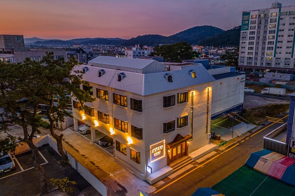 완성된 아만스테이의 내부 모습